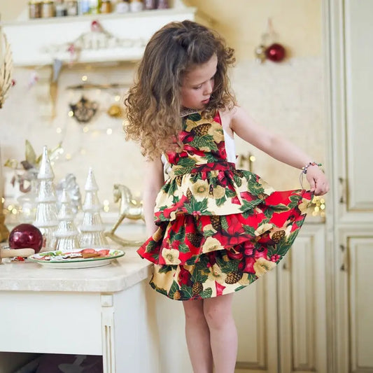 Hortensias Home - Childs Winter Apron Red Christmas Flowers